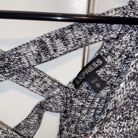 Express quarter sleeve sweater - Picture 7 of 7